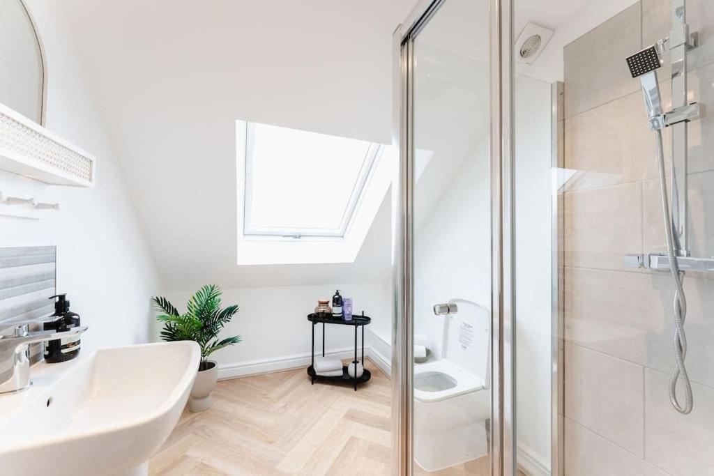 Boutique Apartment - Mazerystays Exley Eksteriør billede